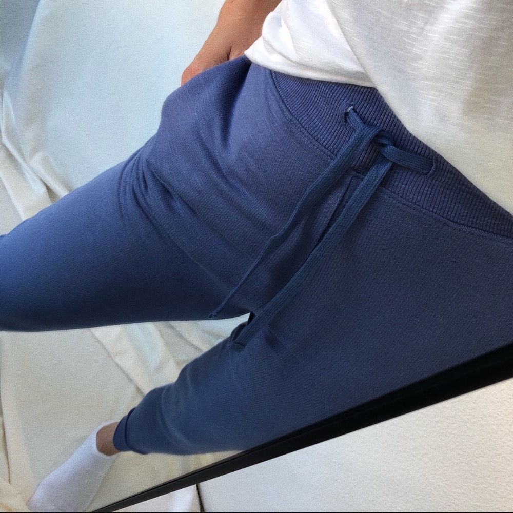 Cozy Jogger Sweatpants - Picture 3 of 8